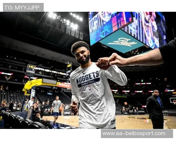 贾马尔穆雷上半场表现稳定7投3中贡献13分2篮板4助攻并罚球全中