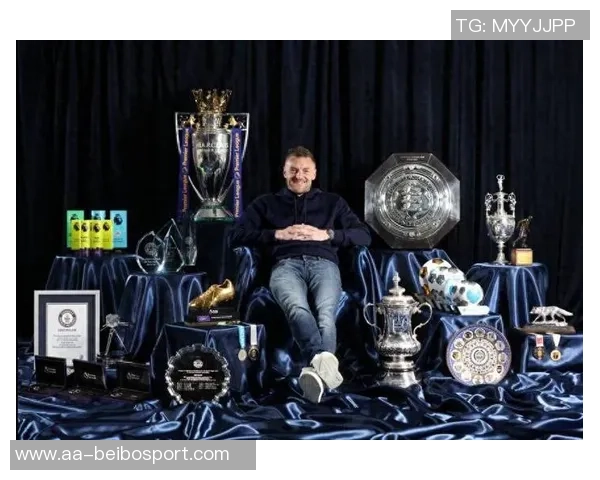 坎比亚索谈瓦尔迪进球遗憾回归右边路提升个人表现 坎比亚索谈瓦尔迪进球遗憾回归右边路提升个人表现