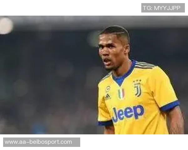 斯基拉透露阿联酋伊蒂法克俱乐部有意免签35岁球星道格拉斯科斯塔 斯基拉透露阿联酋伊蒂法克俱乐部有意免签35岁球星道格拉斯科斯塔